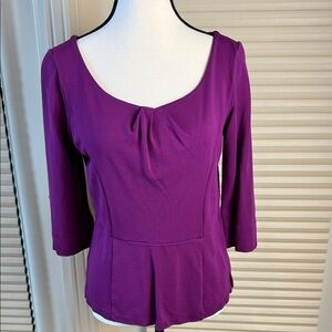Le Chateau Purple Peplum Top Stunning Structured Purple Silhouette Women's Sz M